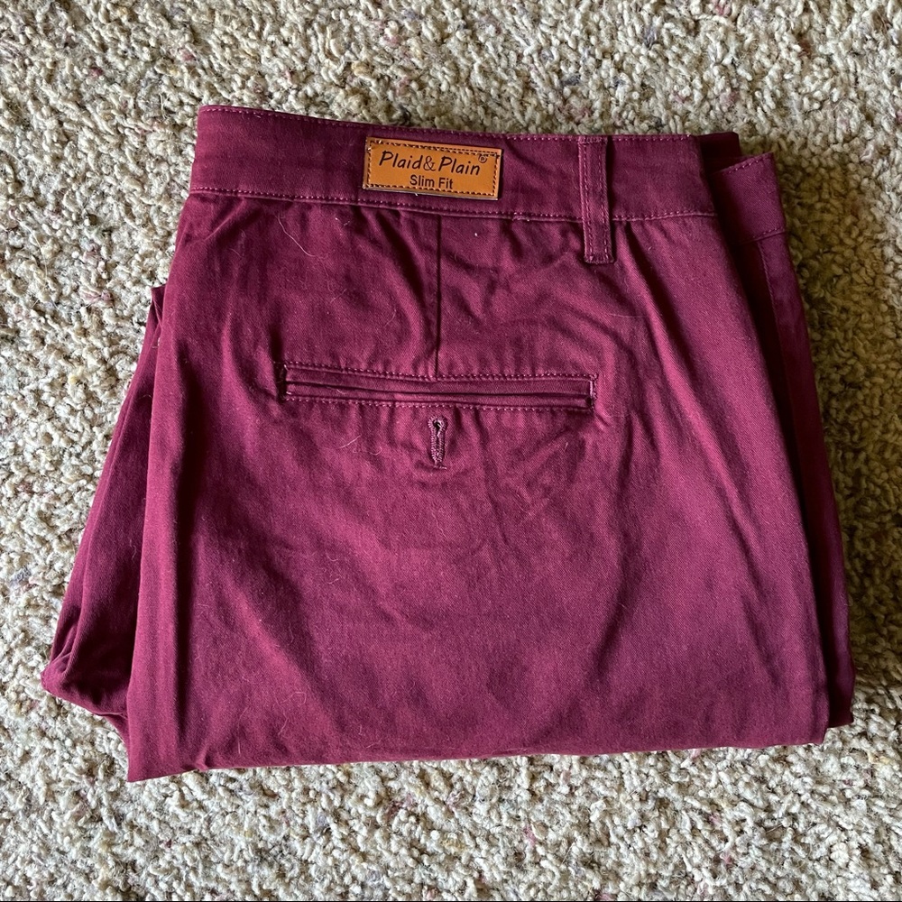 Plaid&Plain Men’s Slim Fit Burgundy Tapered Chinos